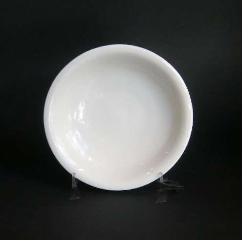 Small dish blanc de Chine Porcelain small mark illegible back